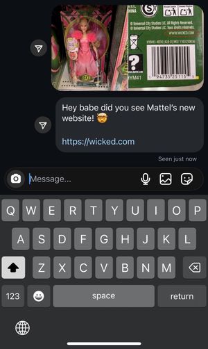 A message being sent with a link on Instagram. A message being sent with a link on Instagram.